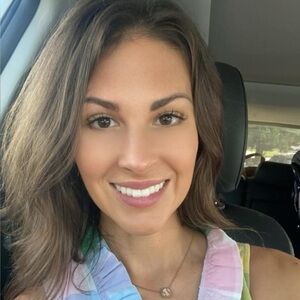 Hi! I’m Amber and I love to upcycle!